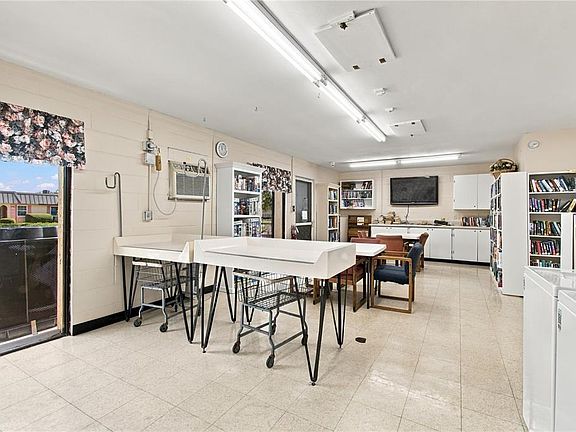 42nd image of 4350 SUNSTATE DRIVE #4