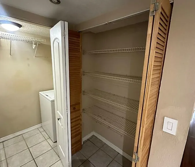 5035 Wiles Rd #203 — Photo 16