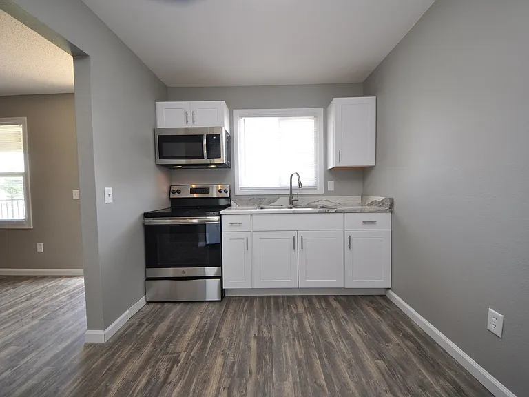 26 Westwood Dr — Photo 8