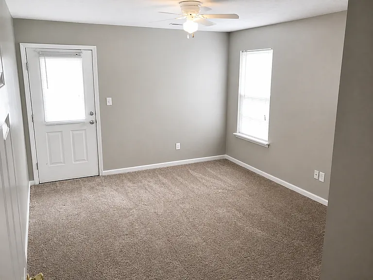 2001 Cornerstone Dr #3 — Photo 9