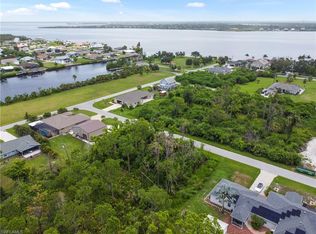 5215 Noyes Ln, Pt Charlotte, FL 33981