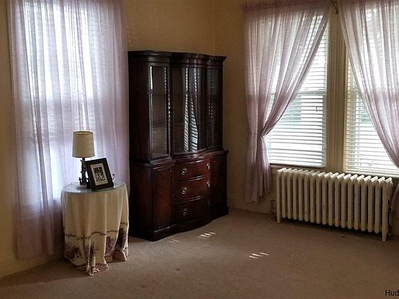 5th image of 64 Abruyn St