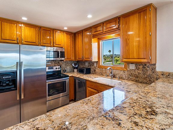 4th image of 3833 Lamont St Unit 4B