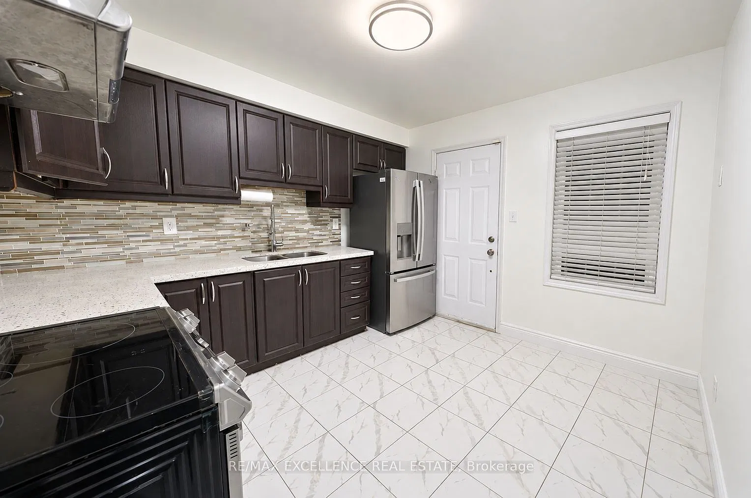 3 bed, $2,750 — Photo 4
