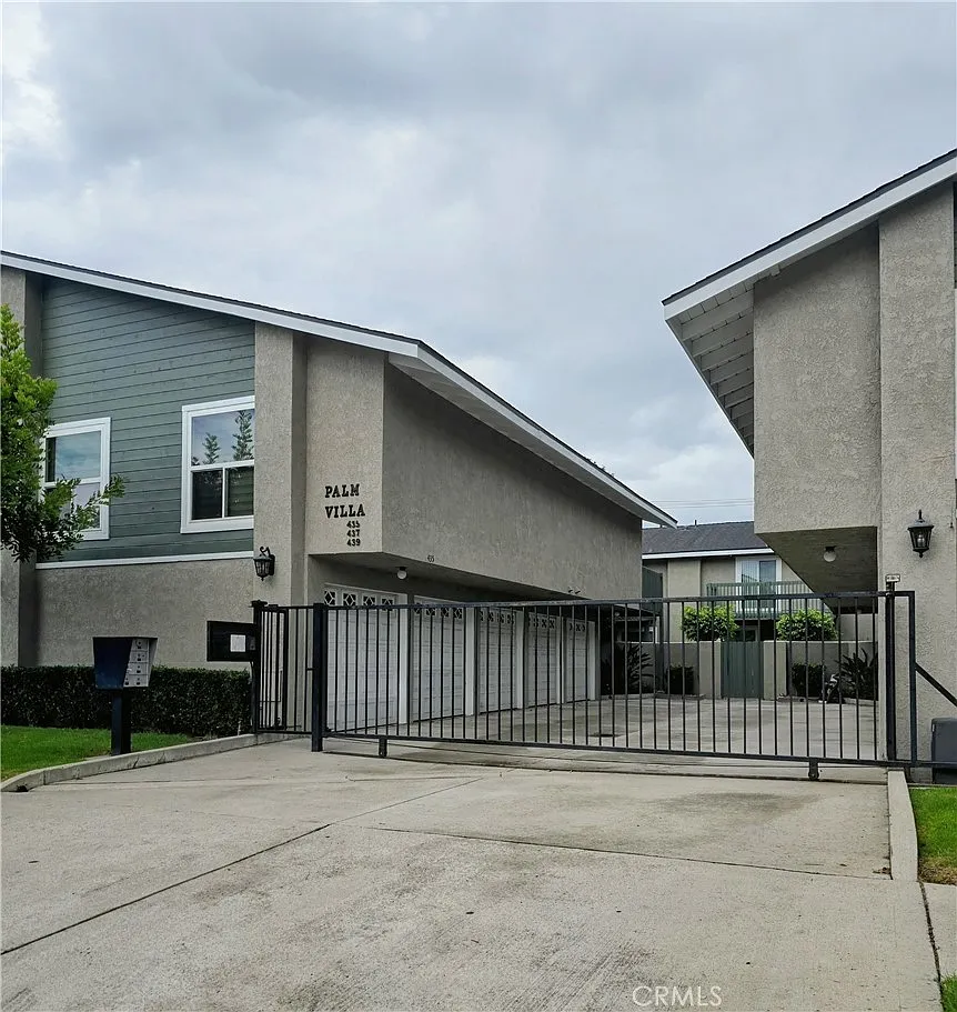 2 bed, 2.5 bath, 1092 sqft, $2,825 — Photo 2