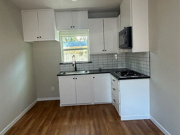 5th image of 1818 Walnut Ave