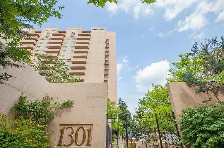 Exterior/Street Level