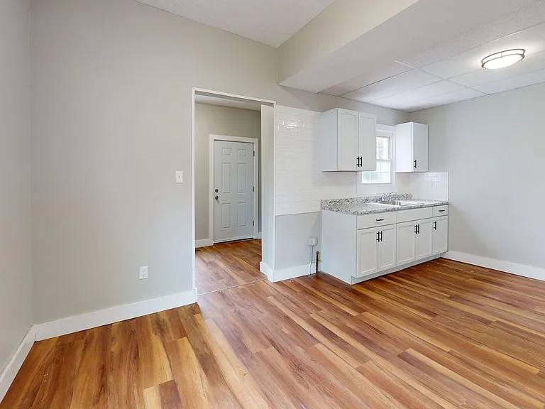 2027 W 105th St — Photo 28