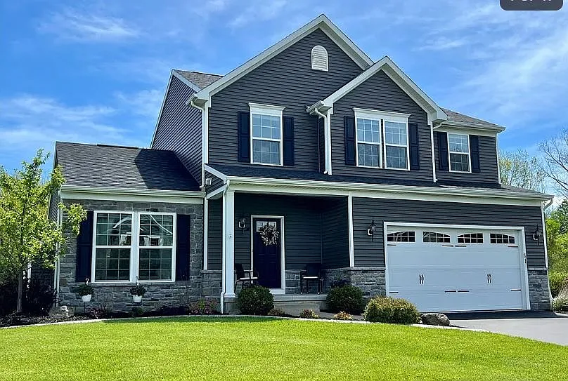 11 Airmont Dr — Photo 1