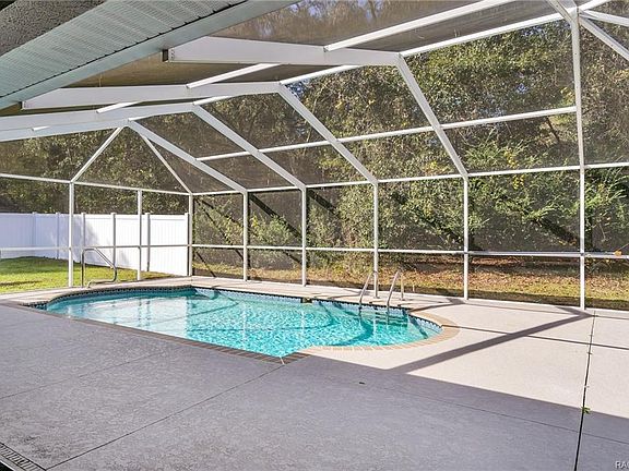 4th image of 8394 N Upland Dr