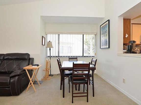 4th image of 2419 Gallery View Dr APT 2