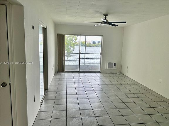 3rd image of 245 NE 191st St APT 3017