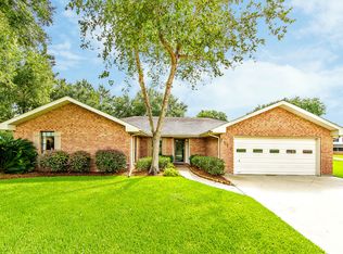 111 Cactus Dr, Bourg, LA 70343