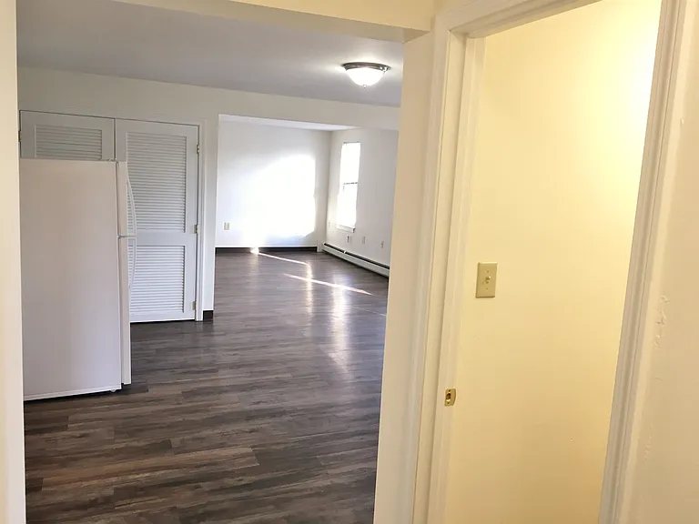 93 2nd St #3 — Photo 18