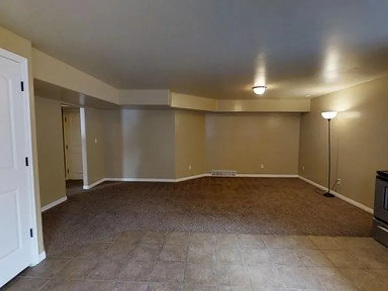 4000 E Mount Airey Dr — Photo 10
