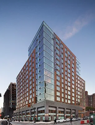 Rented by Red Apple Group | media 29