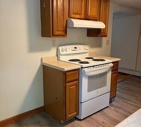 3rd image of 107 Patriots Rd #1