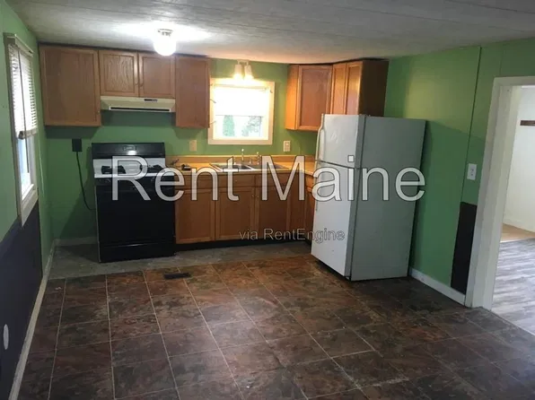 50 Hill St, Eddington, ME 04428