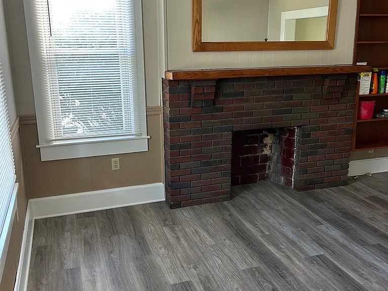 1243 Gomber Ave — Photo 2