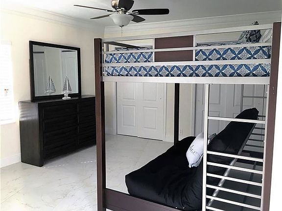 2nd image of 1110 SE 9th Ave #1110