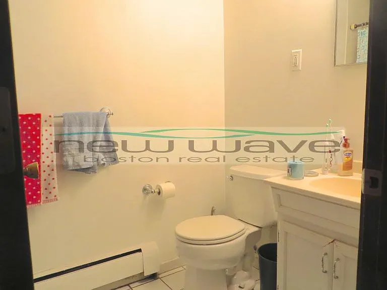 12 Columbus Sq #2 — Photo 10