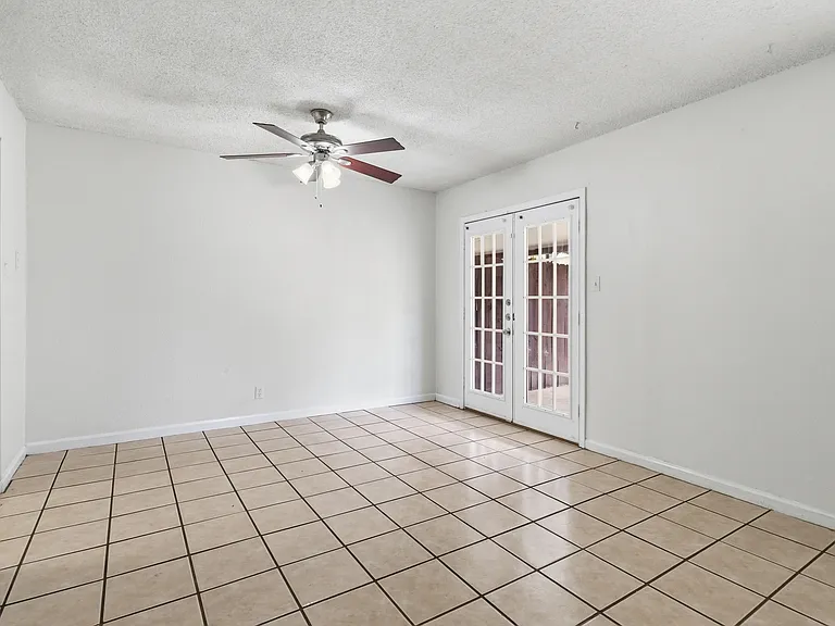 4813 Fred May St — Photo 15