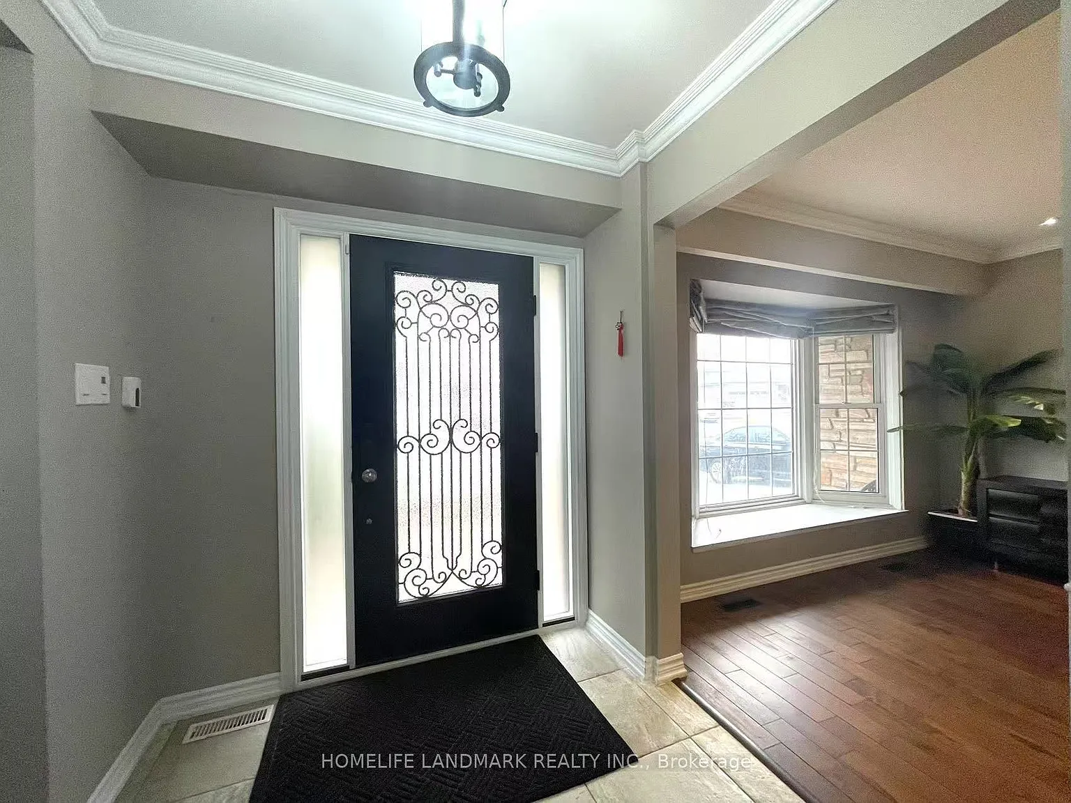 4 bed, $3,600 — Photo 2