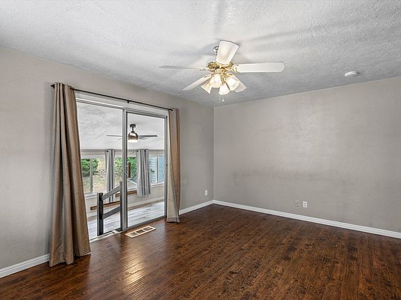 5th image of 969 39th St