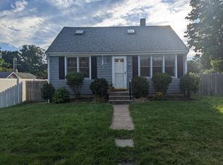 63 Robert Ave, Warwick, RI 02818
