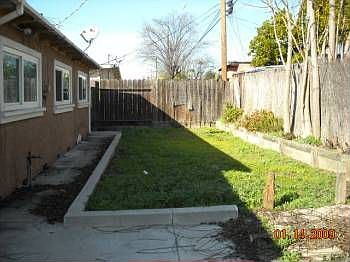 2nd image of 10090 Kenilworth Way