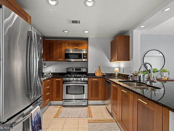 2nd image of 2451 Midtown Ave APT 1109