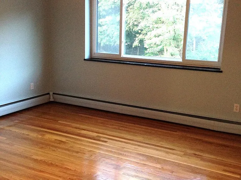 205 Kent St #18 — Photo 11