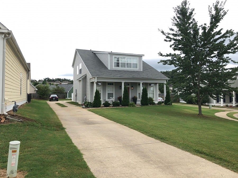 2nd image of 4658 Nicholas Dr