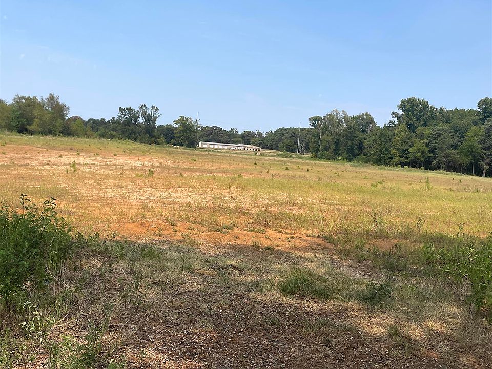 2nd image of County Road 2208