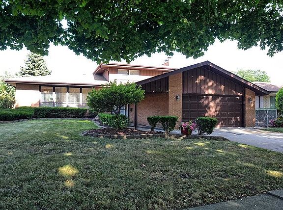 2nd image of 9605 S Tripp Ave