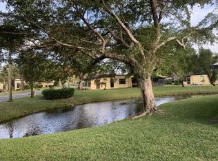 107 Gate Rd #4-61, Hollywood, FL 33024