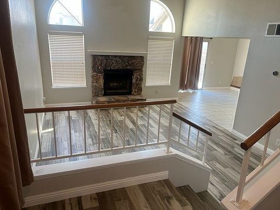 2nd image of 1752 Ember Glow Cir