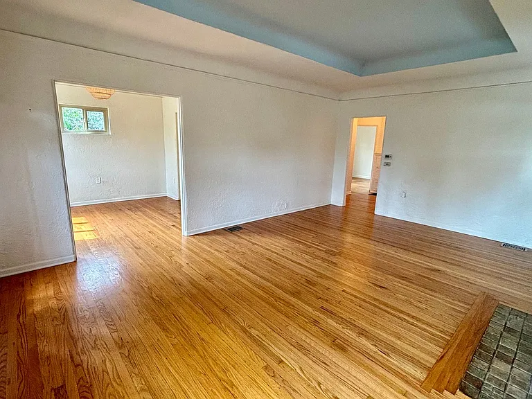 2432 Madison Ave — Photo 5