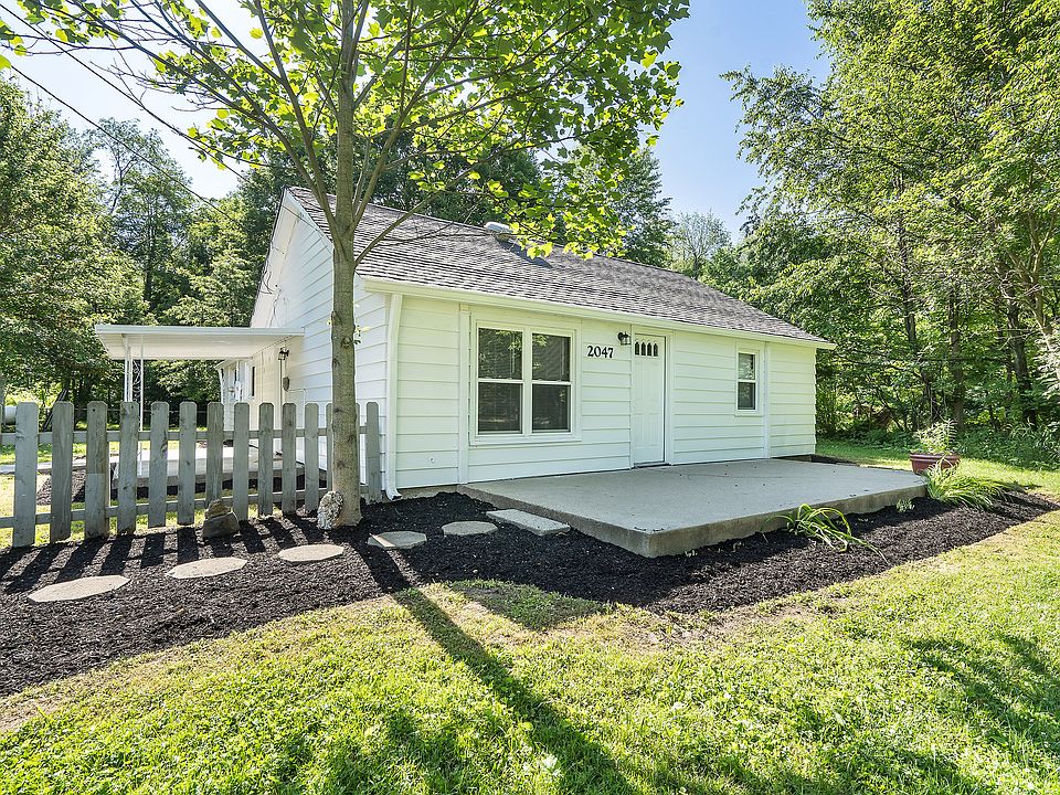 1st image of 2047 N County Road 600 E