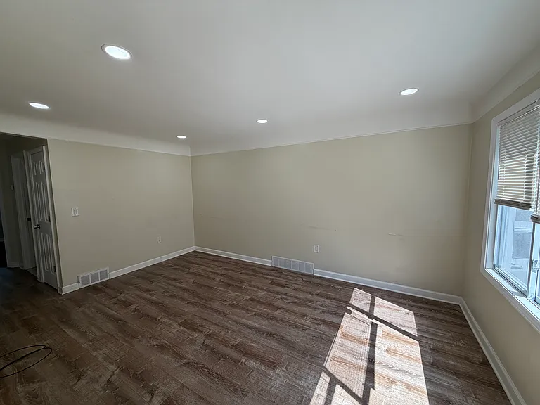 7459 Asbury Park — Photo 2