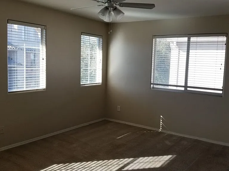 6616 W Adams St — Photo 12