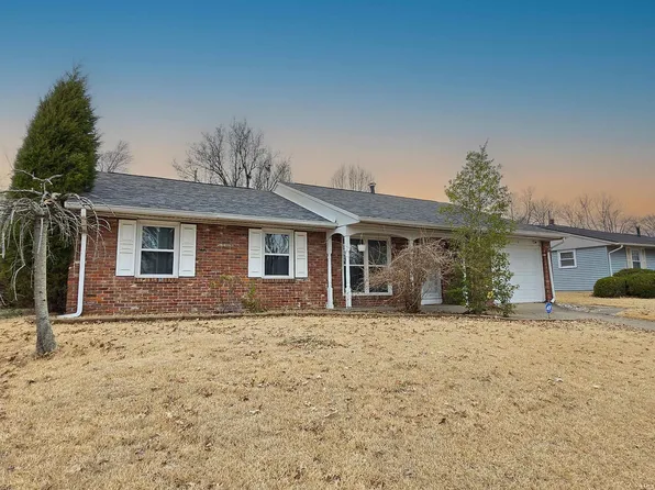 4710 Ridge Knoll Dr, Evansville, IN 47710