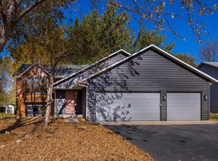 10133 Upper 205th St W, Lakeville, MN 55044