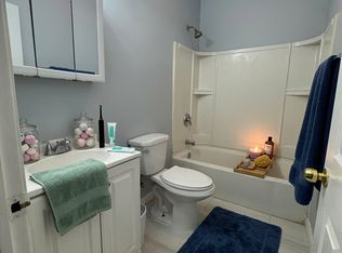 40 Center St #2R, Bridgeport, CT 06604