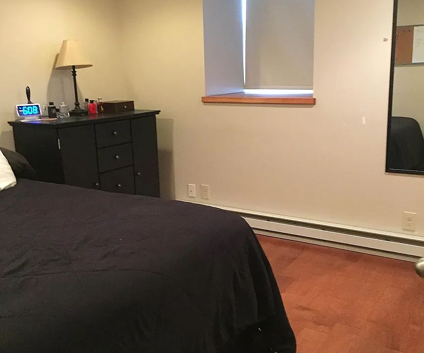 2nd image of 14 Saint Louis Pl APT 8