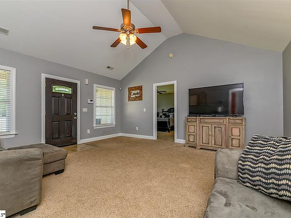 2nd image of 5 Katie Dr