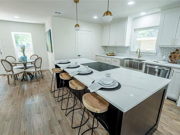 5th image of 2464 El Cerrito Dr
