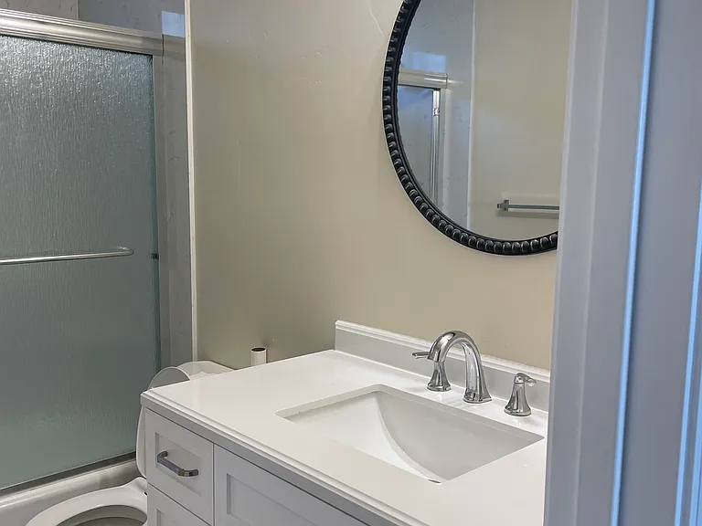209 Auburn St — Photo 6