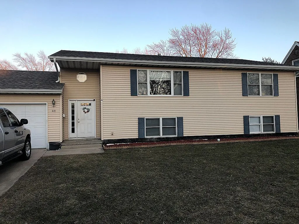 411 N Harvey St photo 1