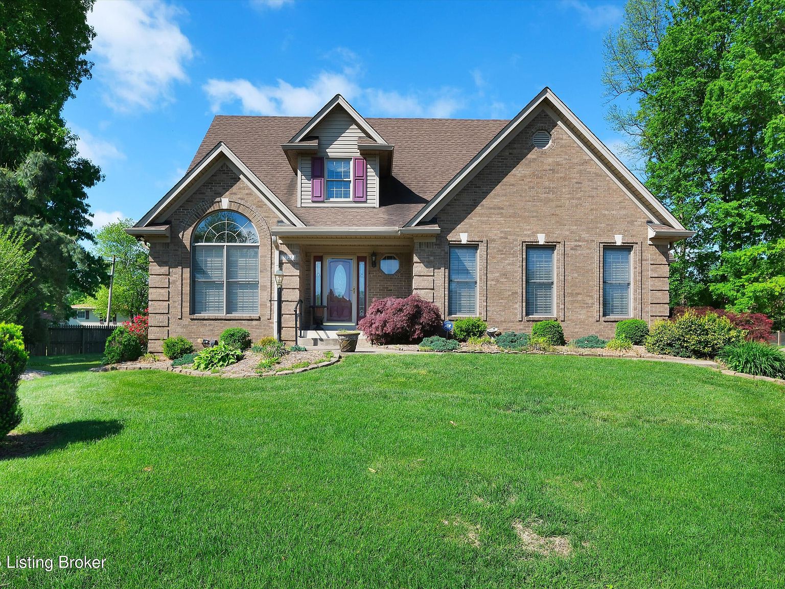 RickOwensFOGPOCKET★46★RR01C4724CVSL 7728 Cottage Cove Way, Louisville, KY 40214 | MLS #1700453